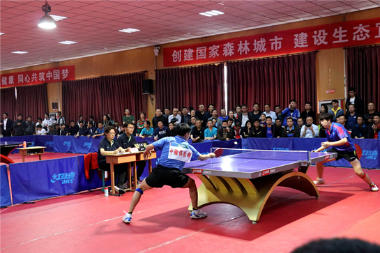 以争锋相对 以争锋相对